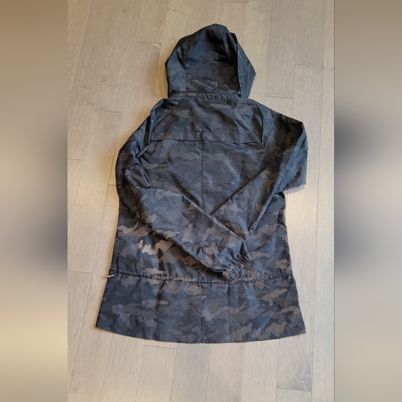 Peloton windbreaker jacket size small - Picture 4 of 4